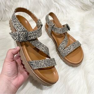Universal Thread Women's Annika Platform Animal Print Sandals